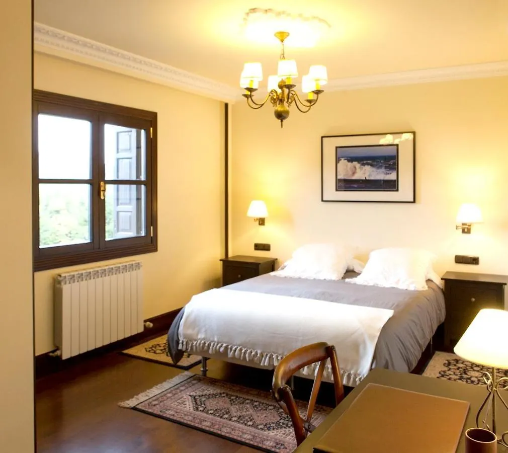 Family Home In Oiartzun With Mountain View España