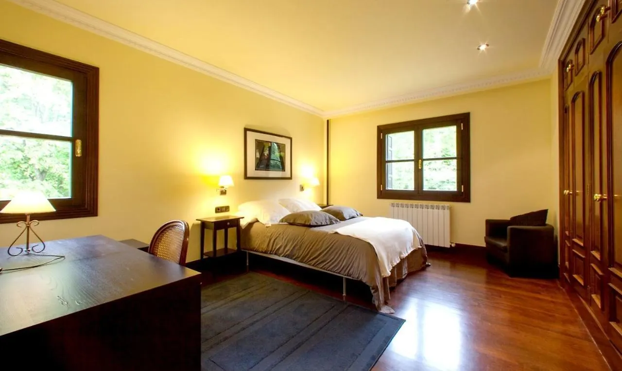 Family Home In Oiartzun With Mountain View Casa vacanze